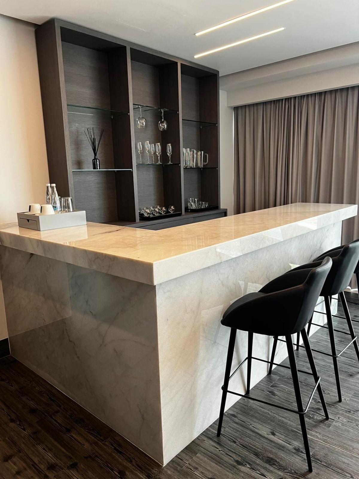 Baruk Guadalajara Hotel De Autor Экстерьер фото A bar in a private home