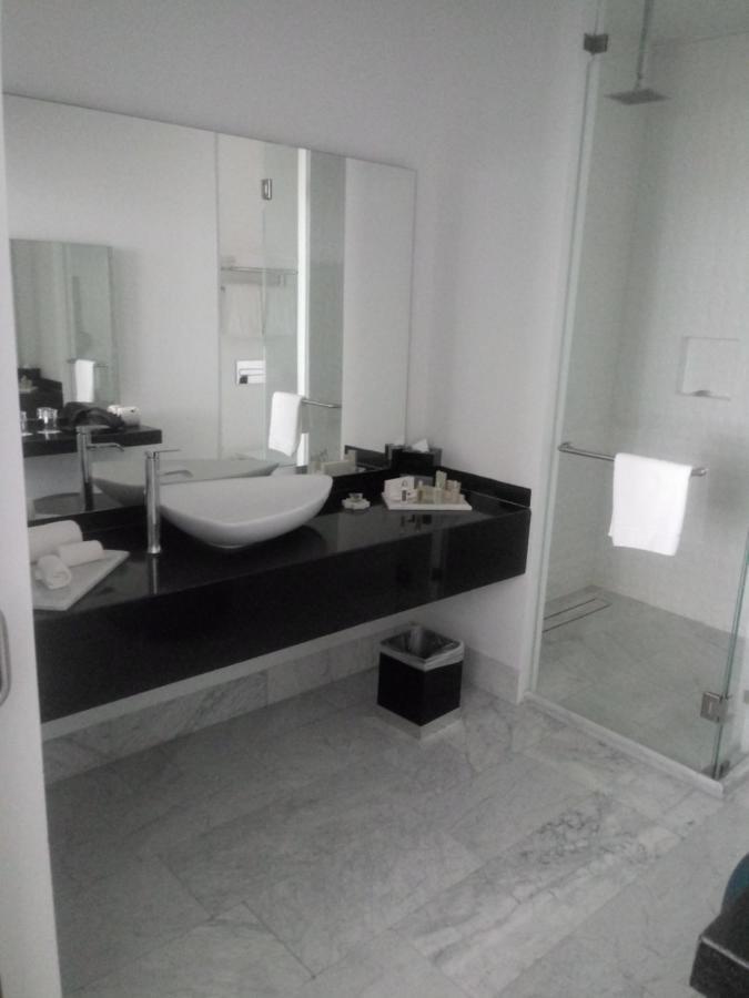 Baruk Guadalajara Hotel De Autor Экстерьер фото A bathroom in a hotel